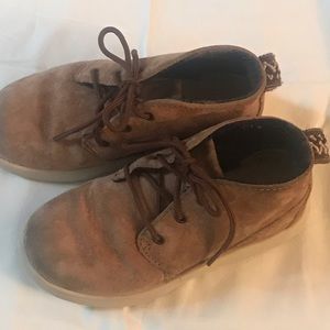 GUC Authentic Boys Ugg Sz 11